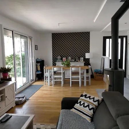 Сasa de vacaciones maison ville Changé *