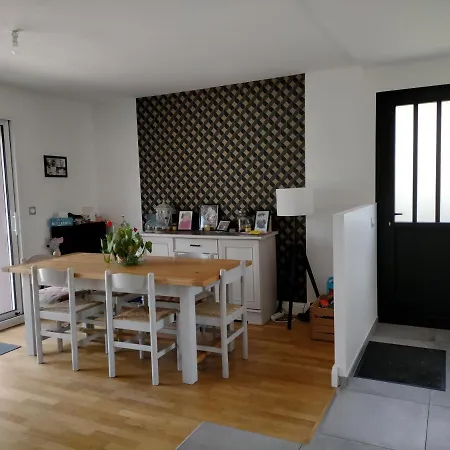 Сasa de vacaciones maison ville Changé